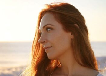 The woman who quit smoking and built a global hypnotherapy firm